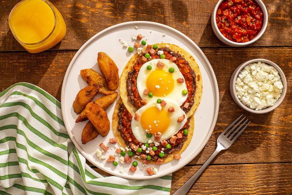 Huevos motuleños: Una delicia de la cocina yucateca